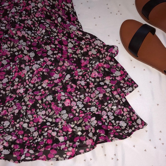 WHITE HOUSE/BLACK MARKET BLACK FLORAL SHEER DRESS - Picture 8 of 8